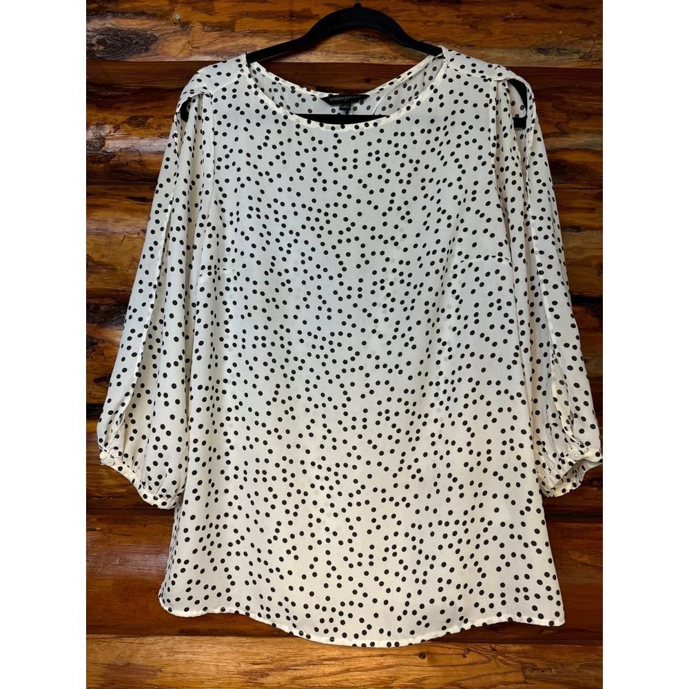 Banana Republic Polka Dot Split Sleeve‎ Blouse Size Medium